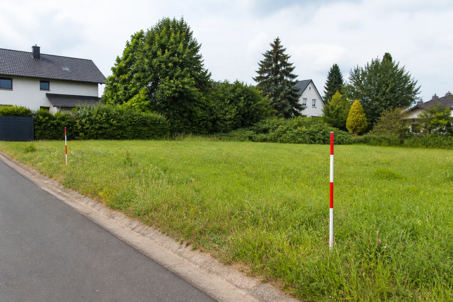 Ruhige redaktionelle Bildidee zum Thema Grundstück verkaufen in Mülheim an der Ruhr